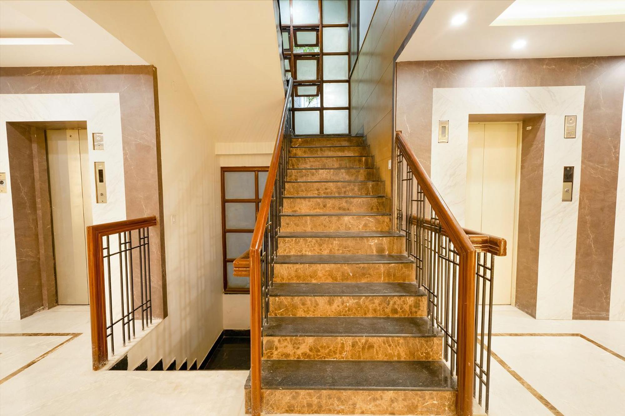 Hotel Fabhotel Royale Basant Residency - Gandhinagar 3*