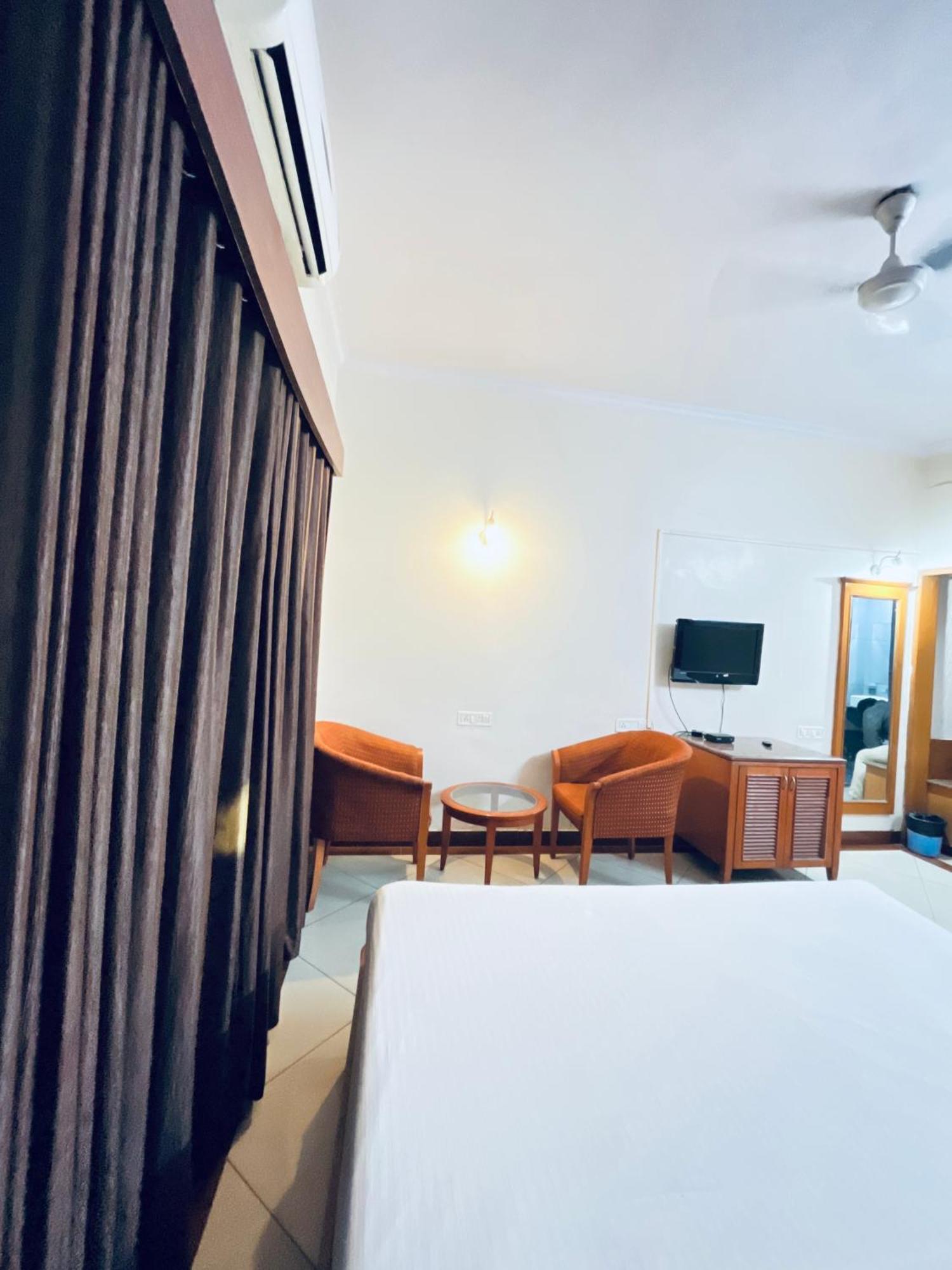 Hotel Chetan International Bangalore