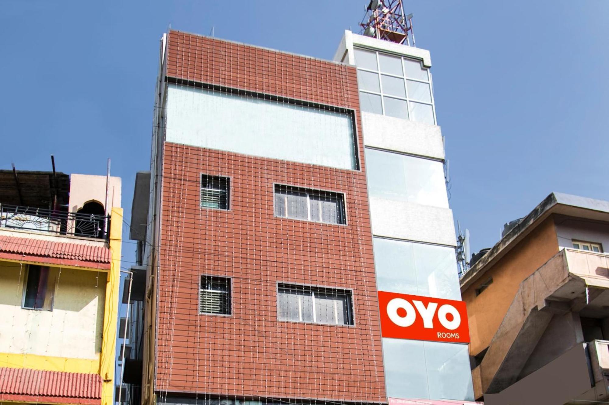 Oyo Athiti Residency 3*