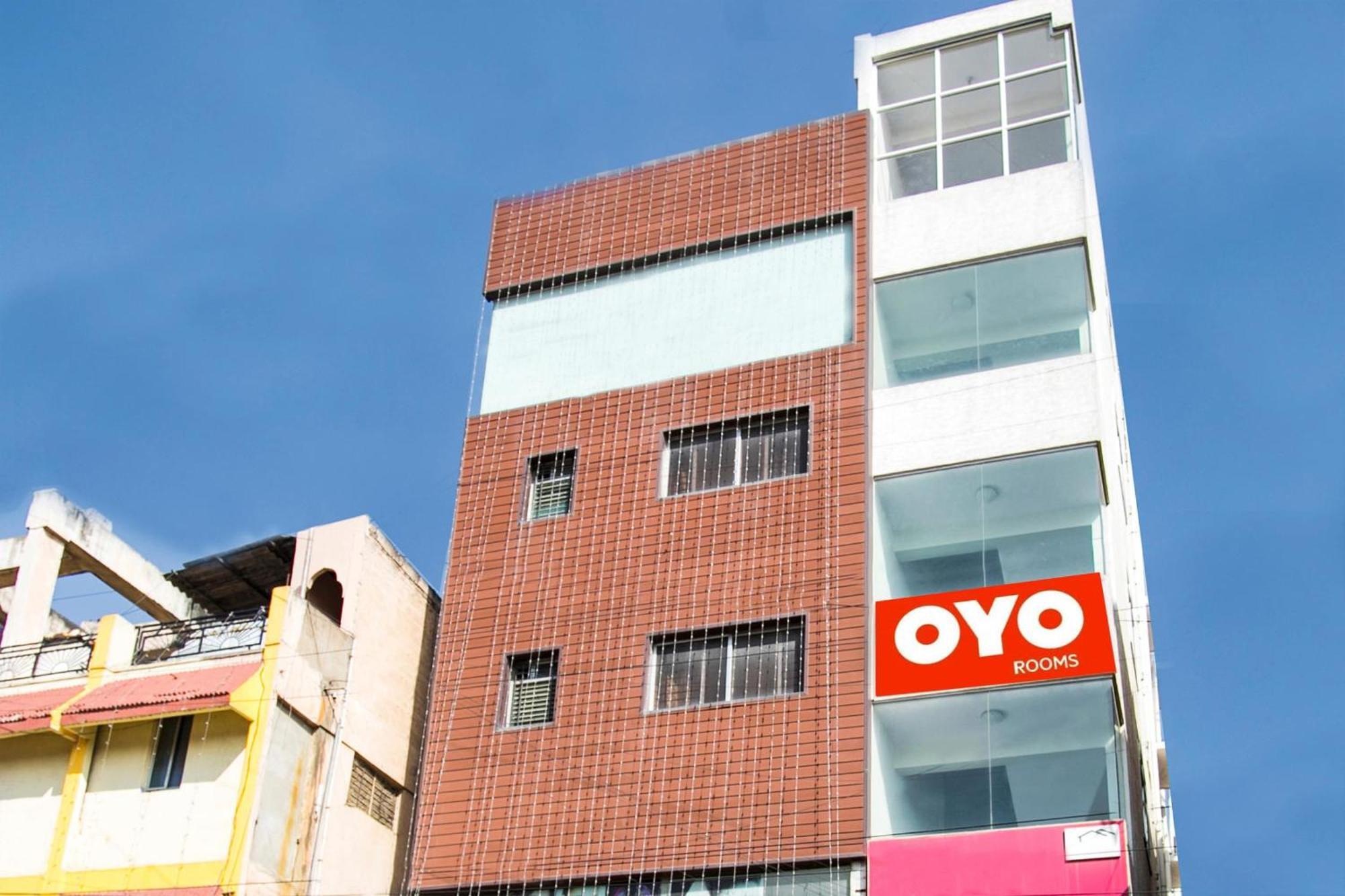 Oyo Athiti Residency 3*