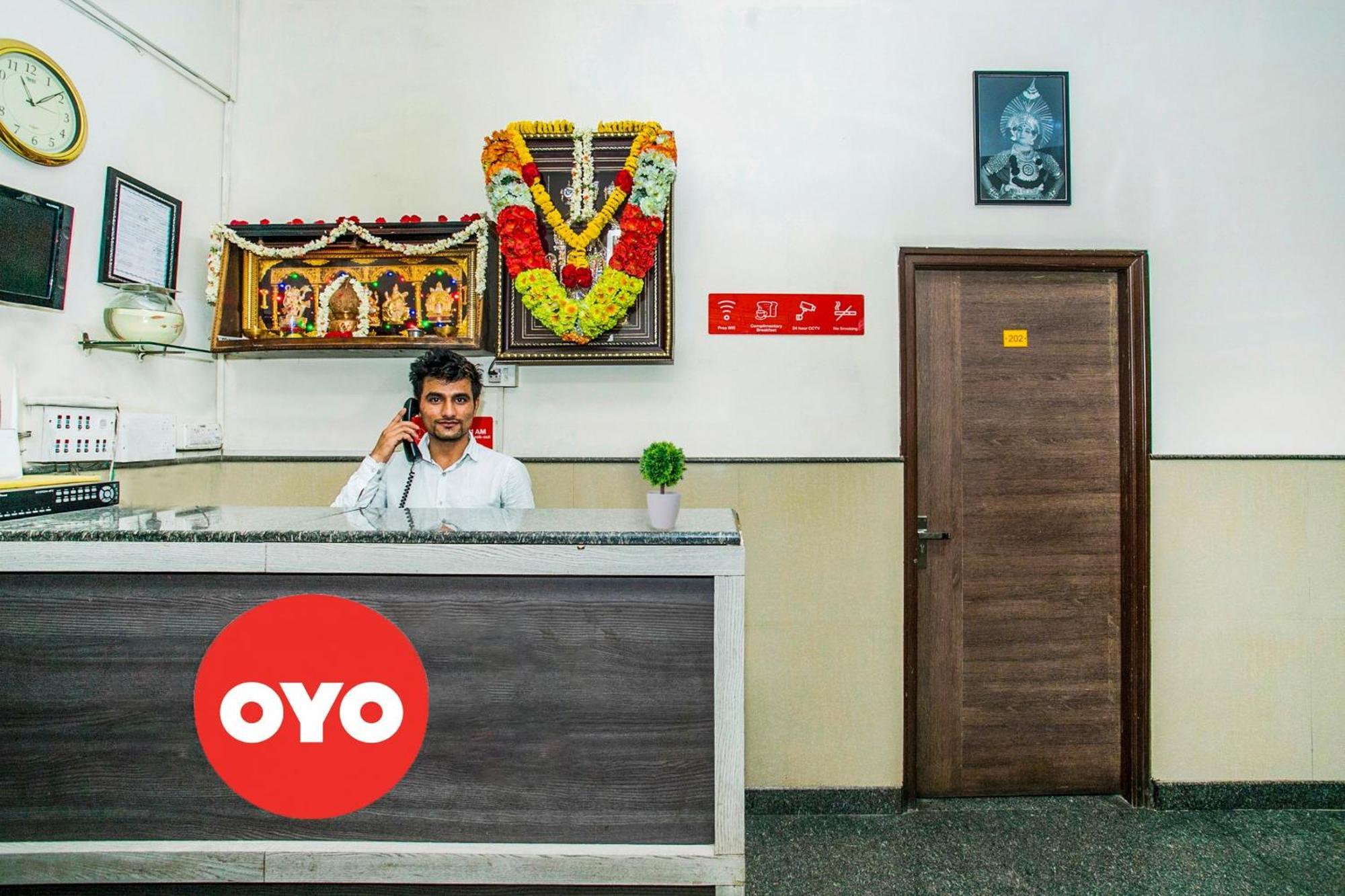 Oyo Athiti Residency Hotel