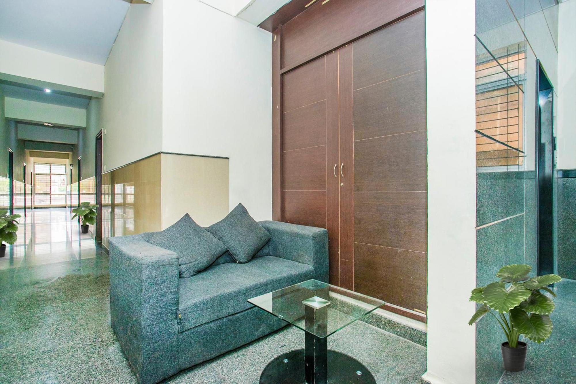 Oyo Athiti Residency 3*
