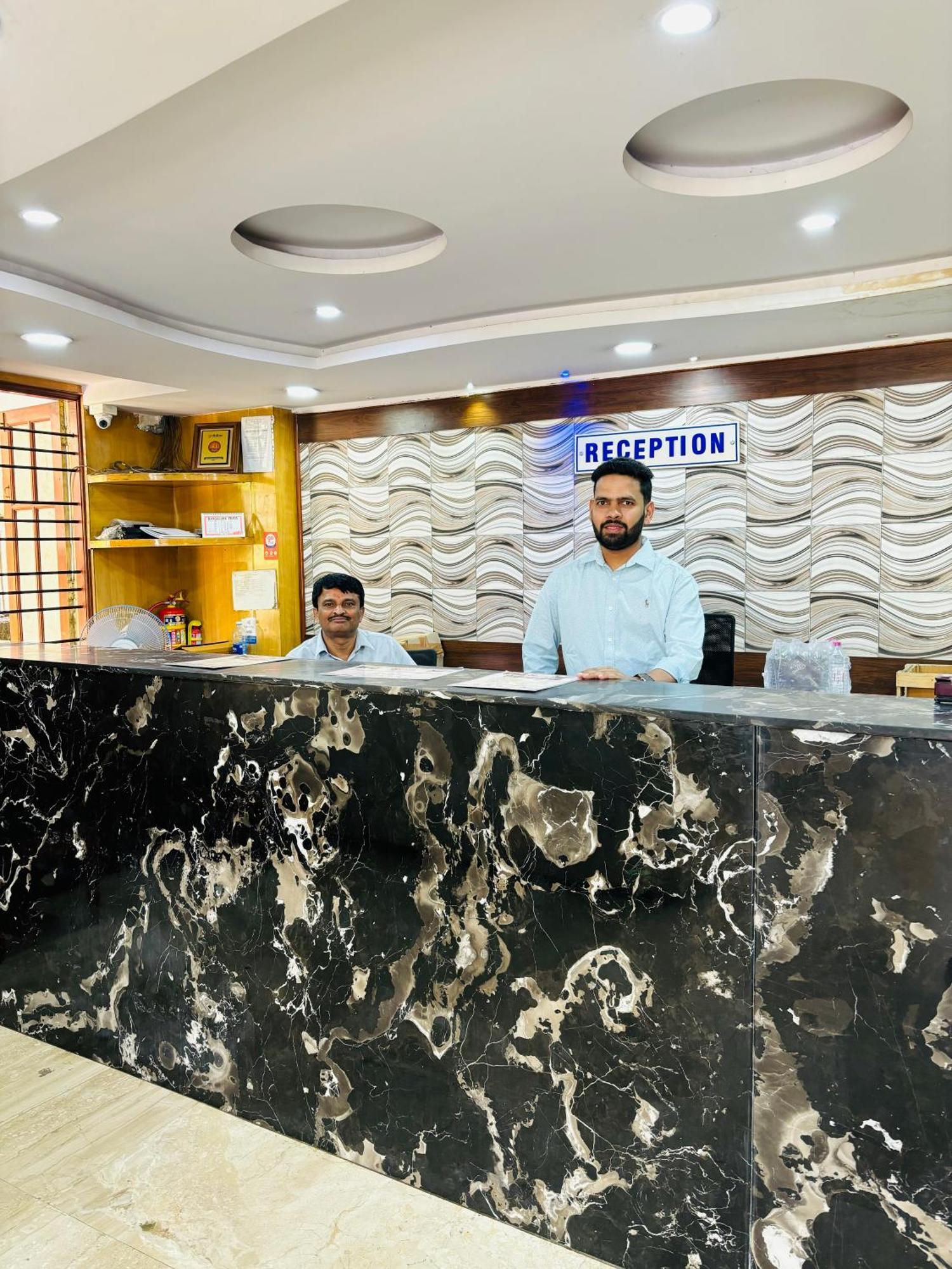 Chetan International Hotel