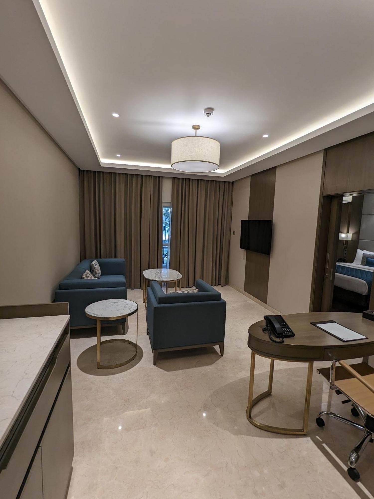 Palm Meadows Resort Bangalore