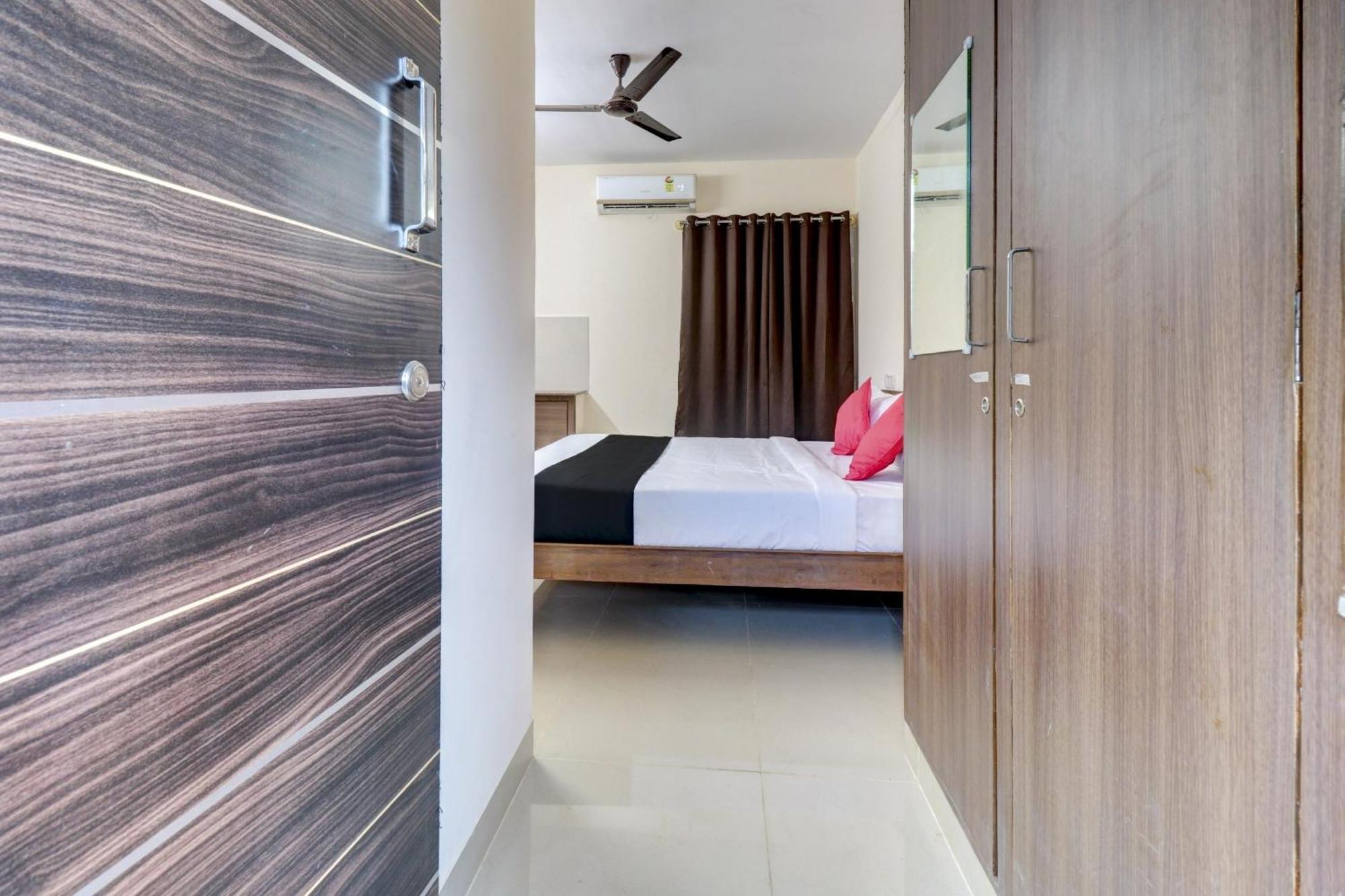 O Elite Lifestyle Red Rose Near 7d Voyage Bangalore