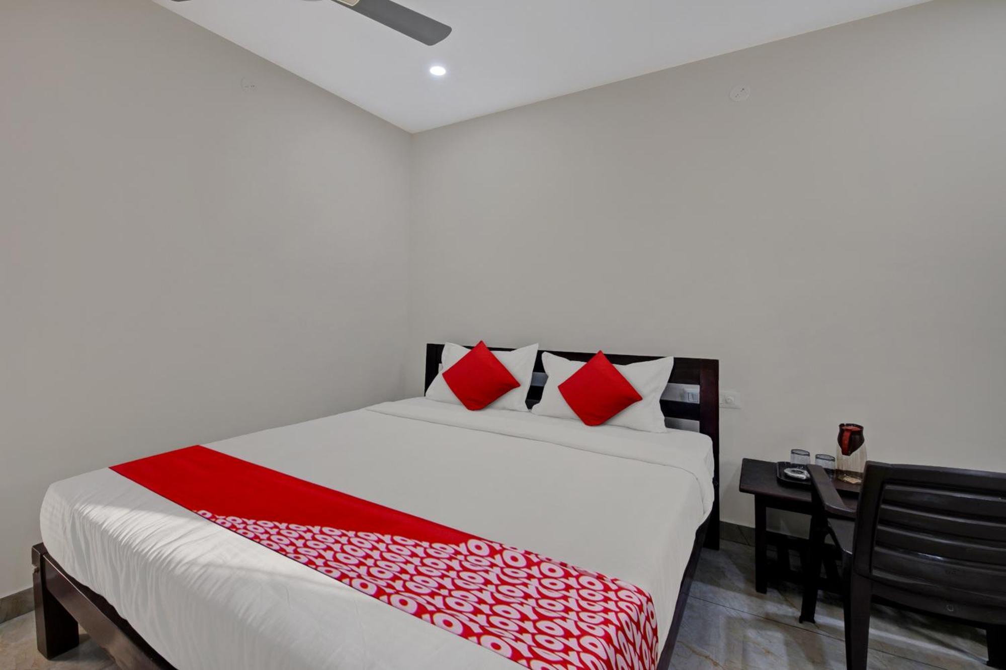 Oyo V G Grand Bangalore