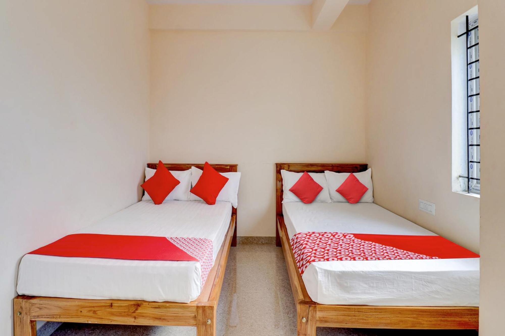 Oyo Flagship Golden Treasury 3* Bangalore