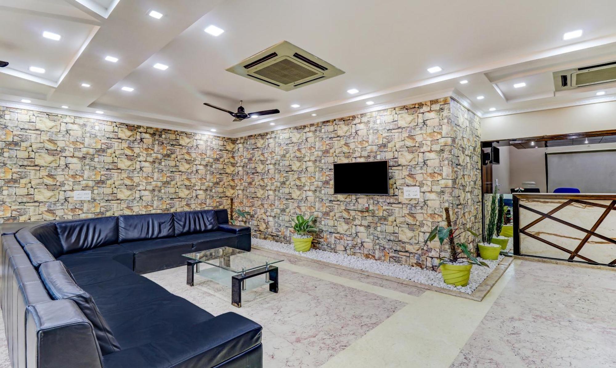 Treebo Trend Coastal Grand 3*