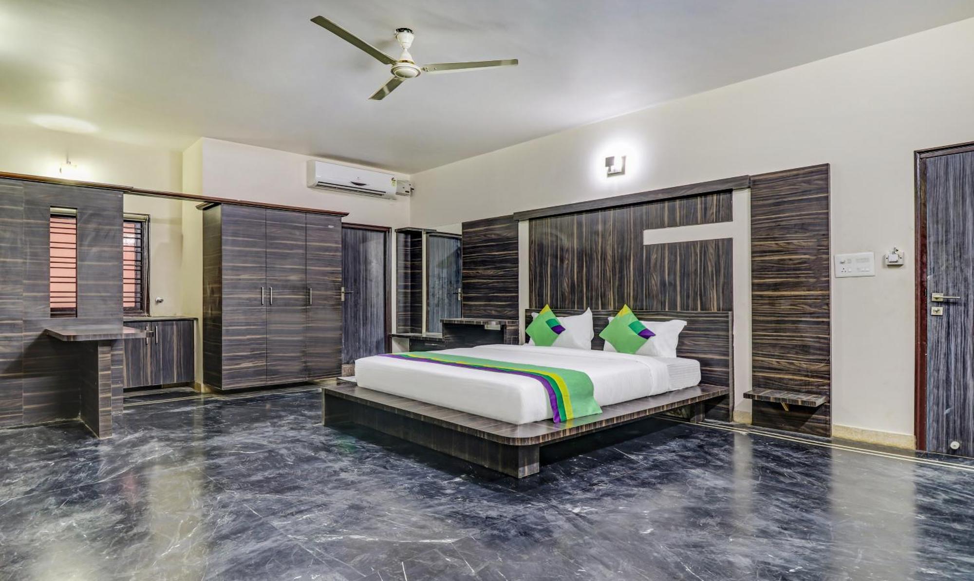 Hotel Treebo Trend Coastal Grand 3*