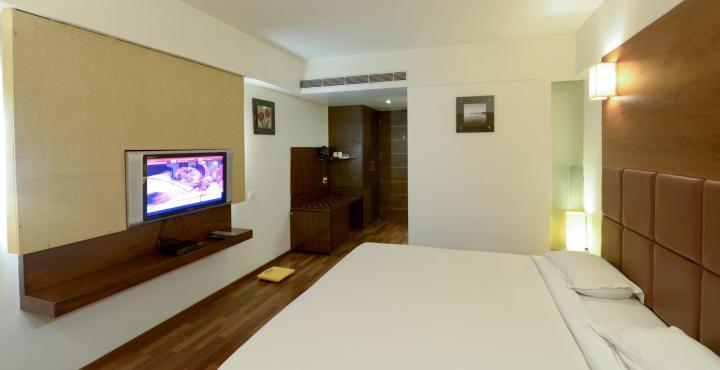 Hotel Monarch Brigade Road Bangalore