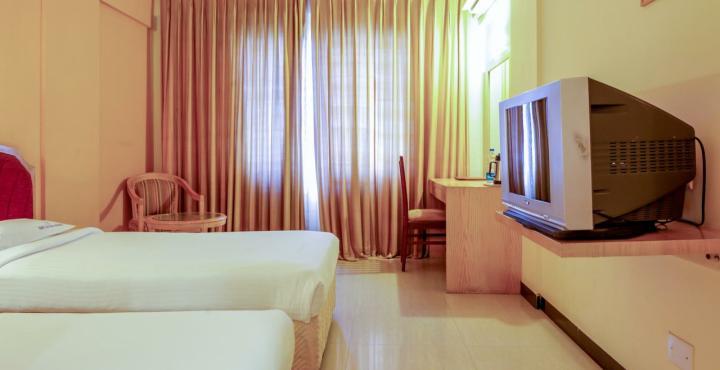 Hotel Aj International 2*