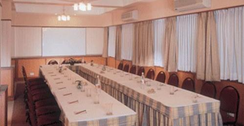 Hotel Fabhotel Royale Basant Residency - Gandhinagar