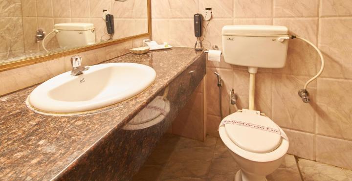 Fabhotel Royale Basant Residency - Gandhinagar 3*