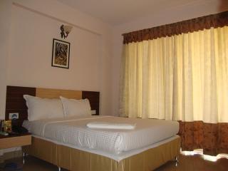 Raj Comforts -golf View Hotel 3*