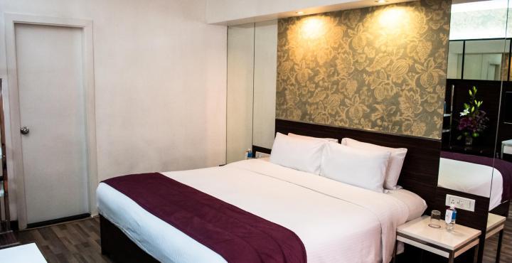 Hotel Regenta Place Bangalore, Cunningham Road