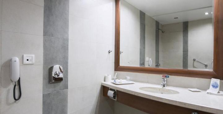 Hotel La Sara Grand 3*
