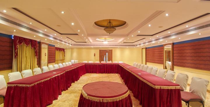 Manpho Bell & Convention Center Hotel Bangalore
