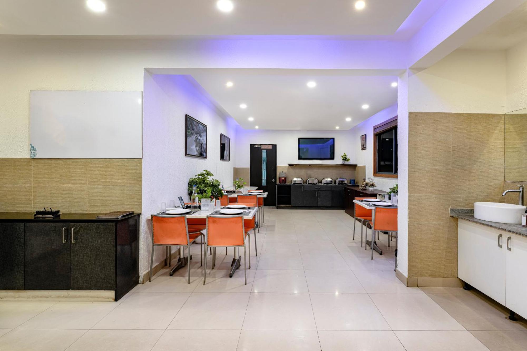 Nevesa Hotel