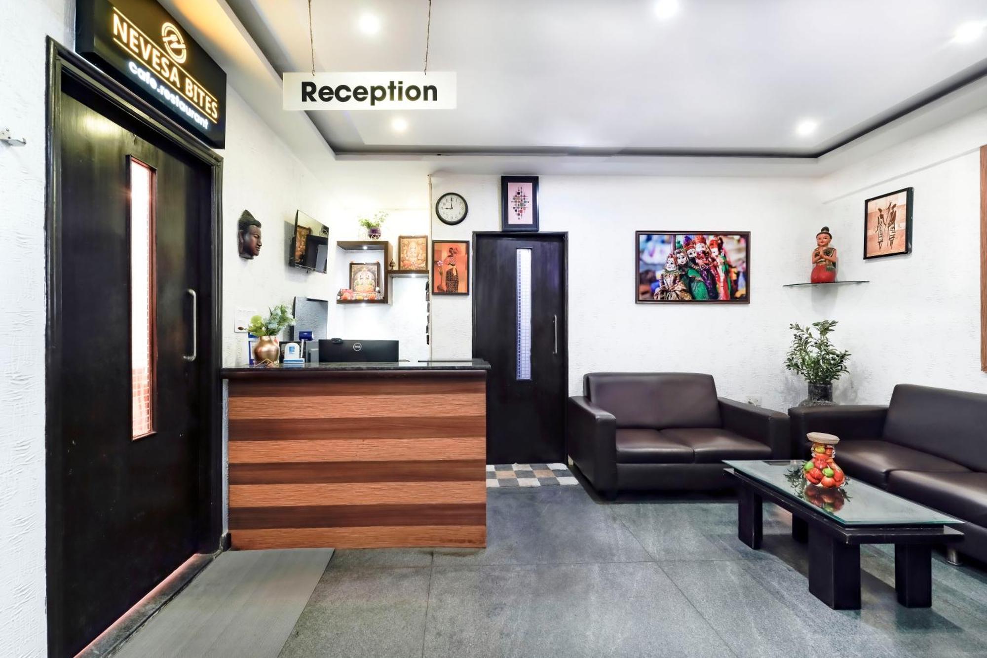 Nevesa Hotel