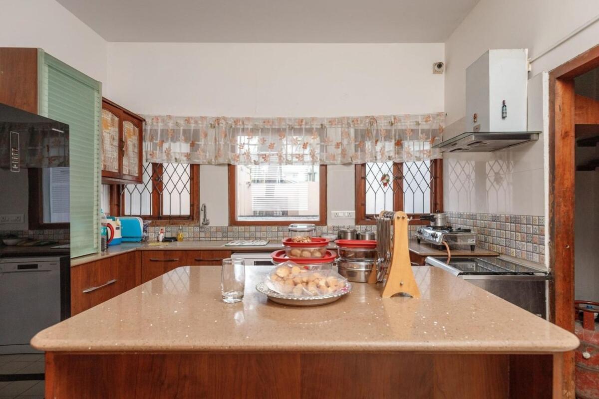 Westside Bungalow By Jadecaps Nr Wtc Rajajinagar * Bangalore