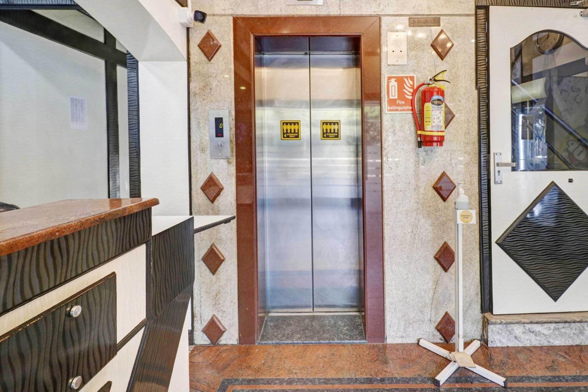 Hotel Collection O Sabharwal Residency Near Lalbagh Botanical Garden Bangalore