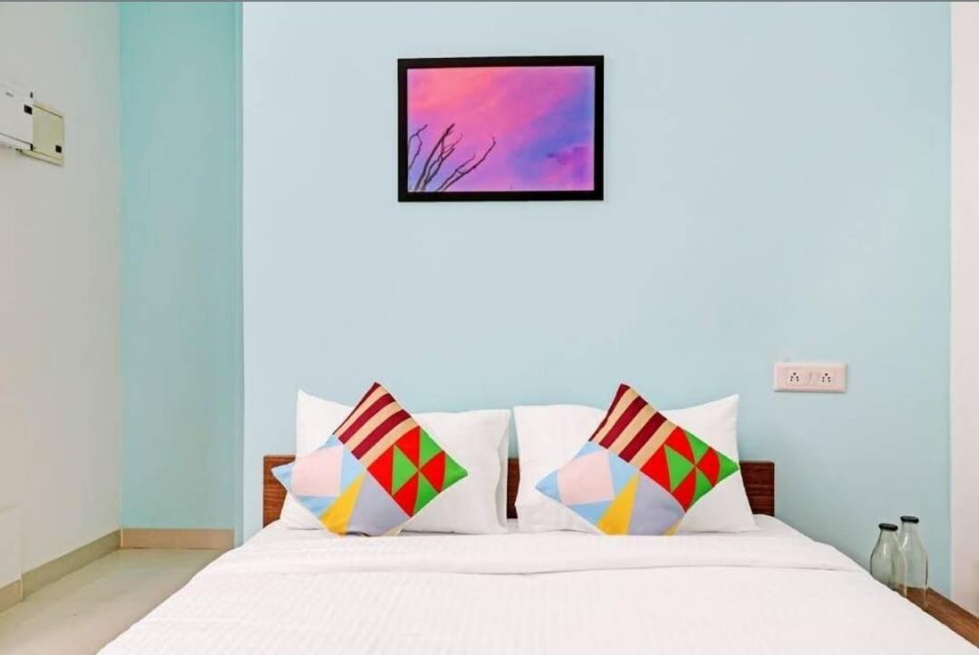 Hotel New Shack 3*