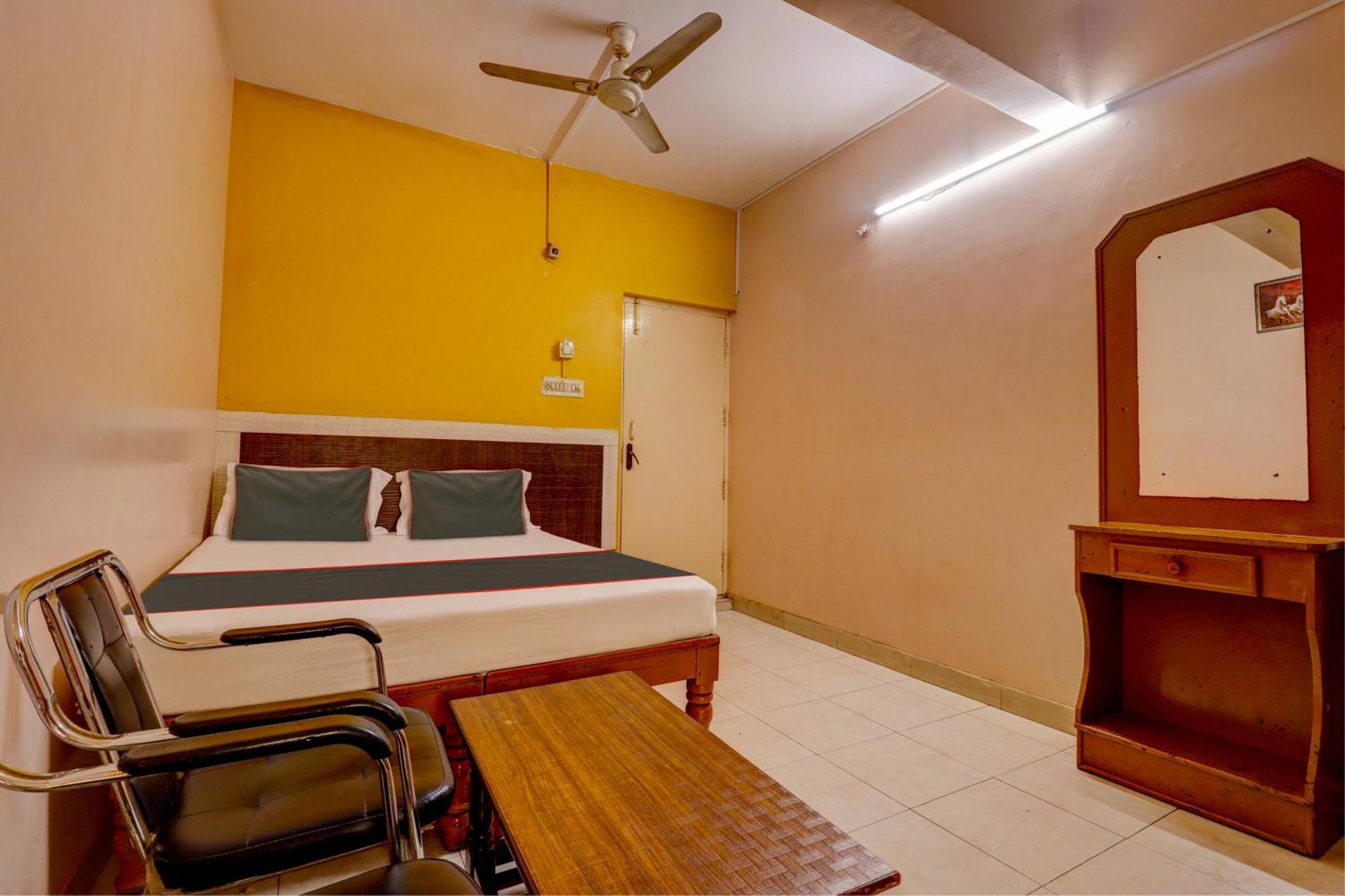 Collection O Royal Comfort 3* Bangalore