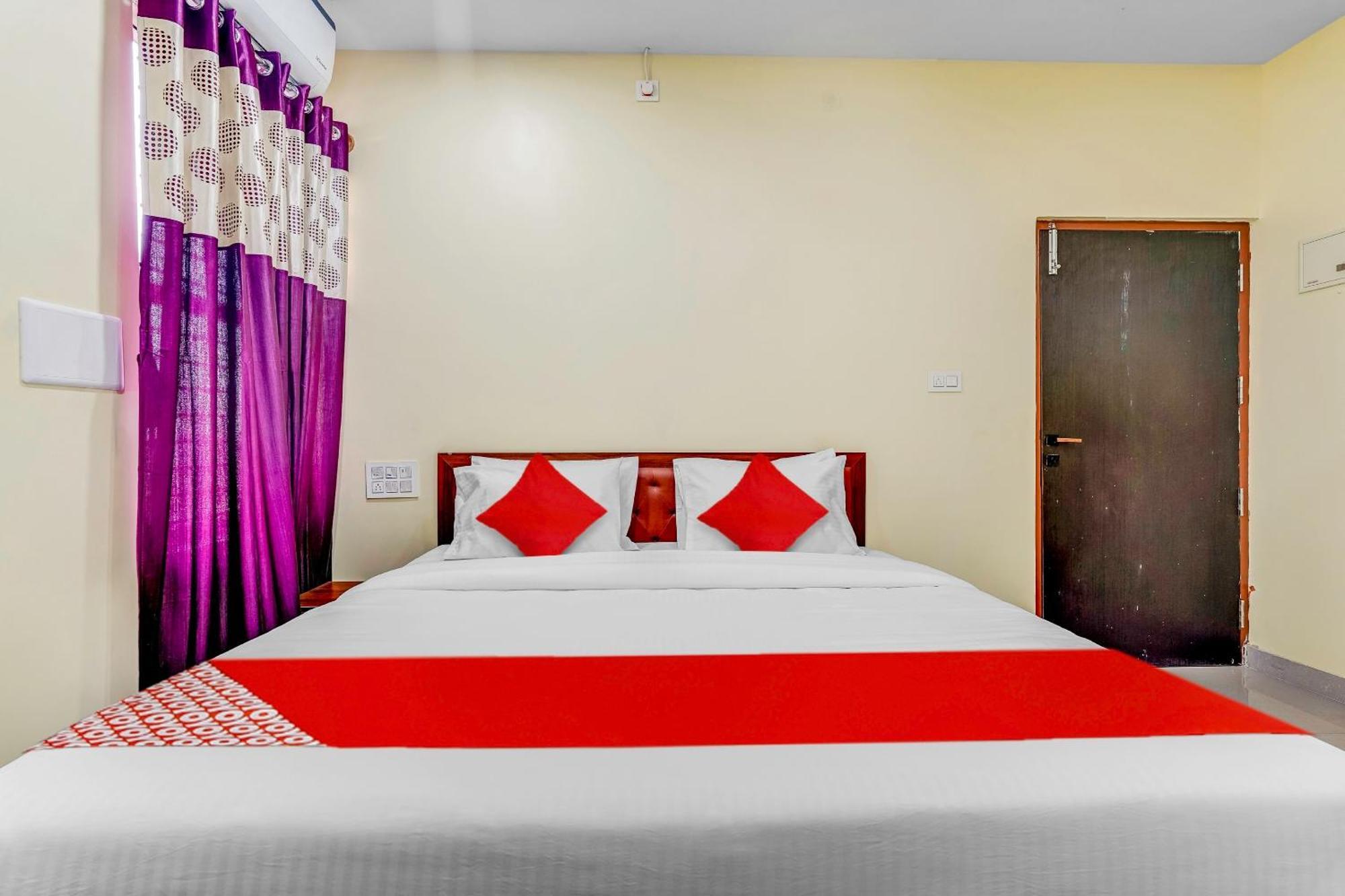 Oyo Flagship Ayodhya 3*