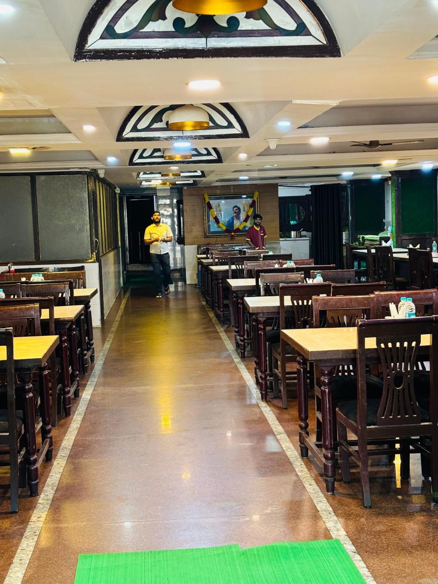 Hotel Chetan International Bangalore