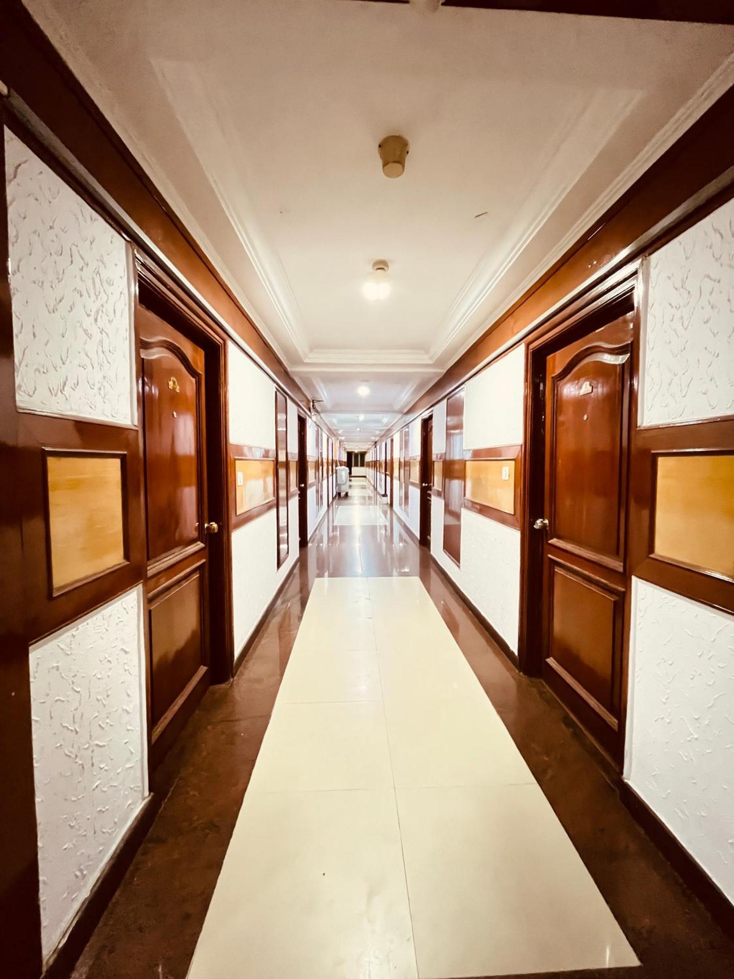Chetan International Hotel