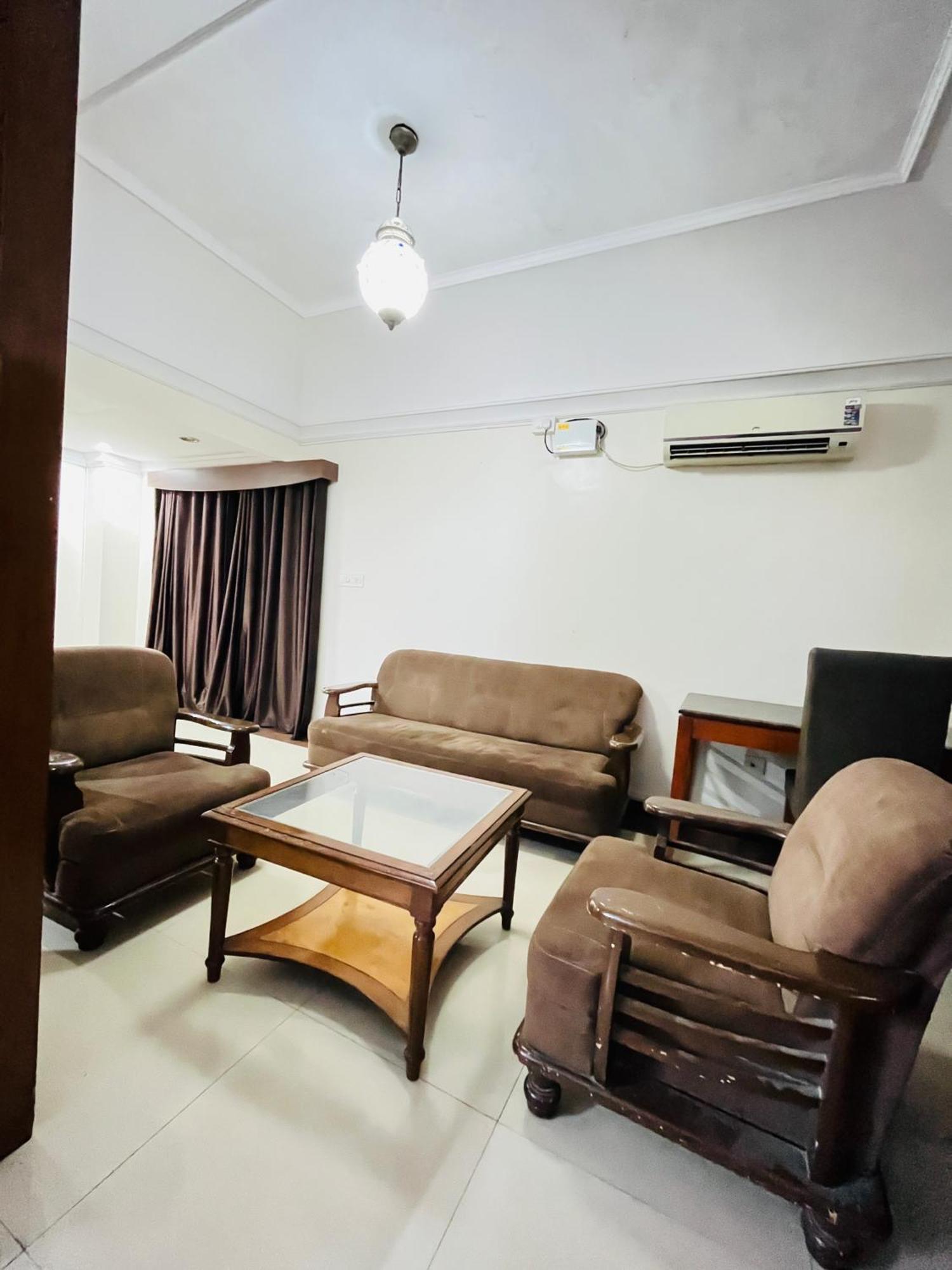 Hotel Chetan International