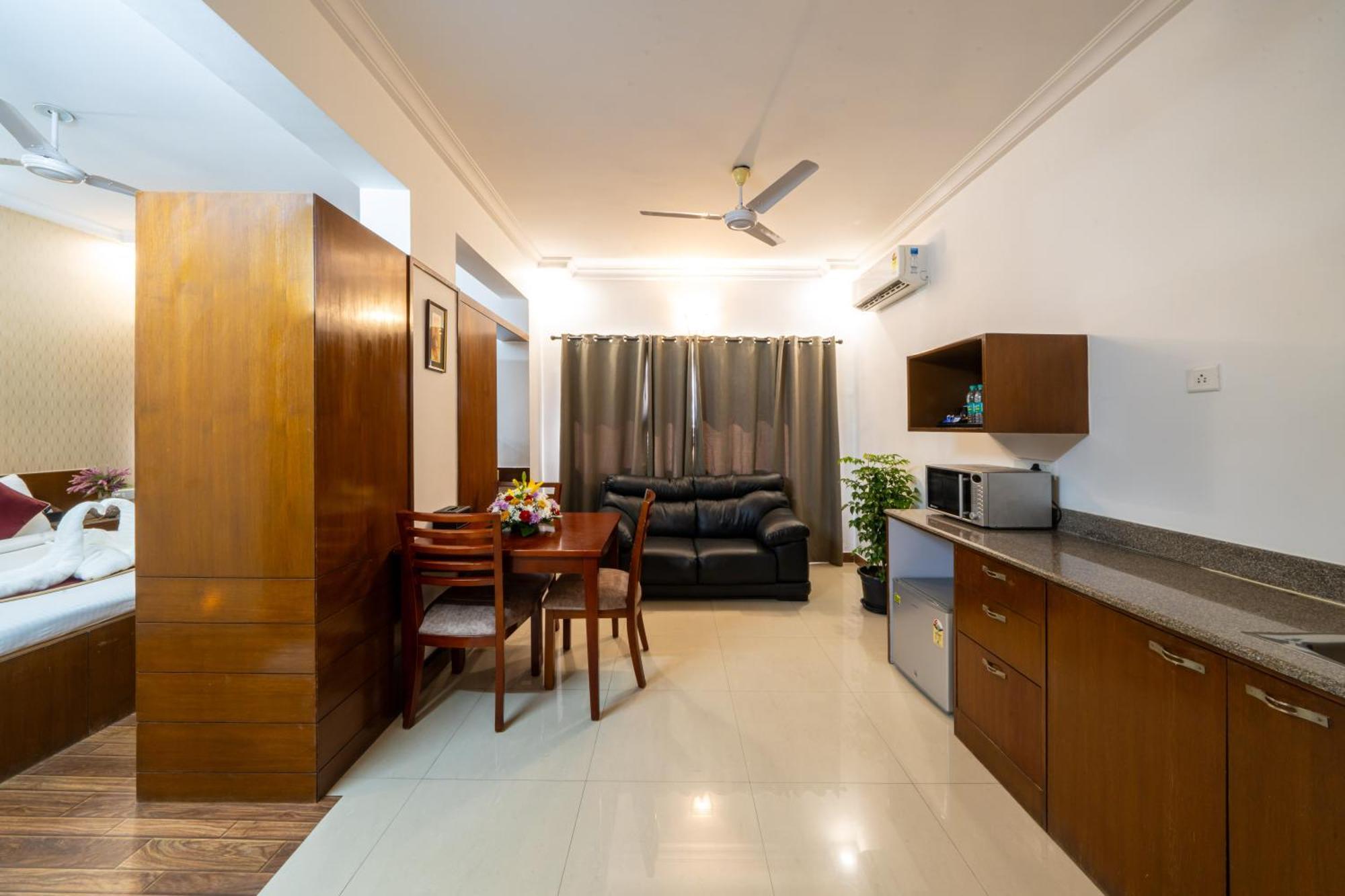 Midtown Marathahalli Hotel