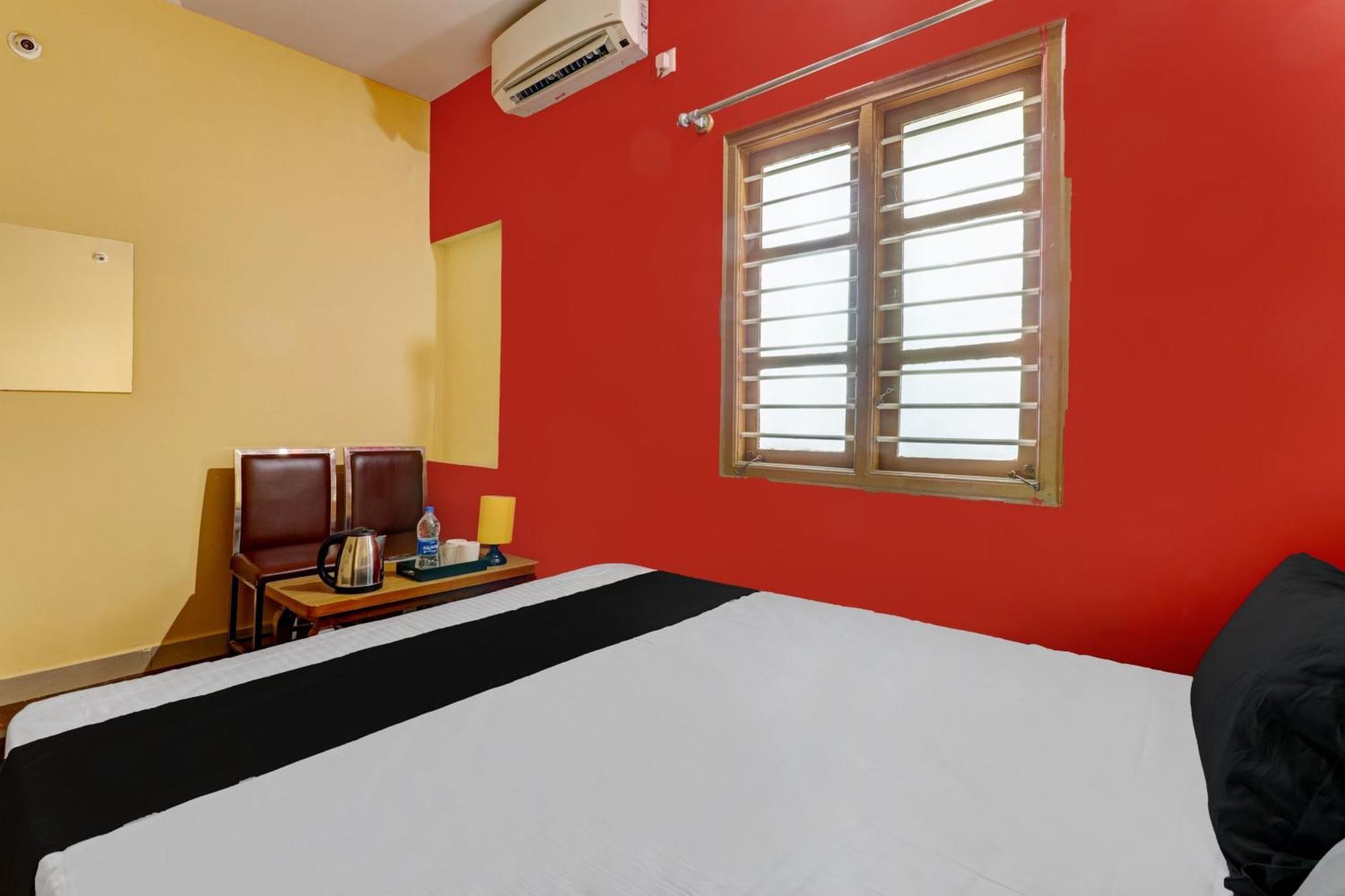 Hotel Collection O Waiterly Boarding & Bangalore