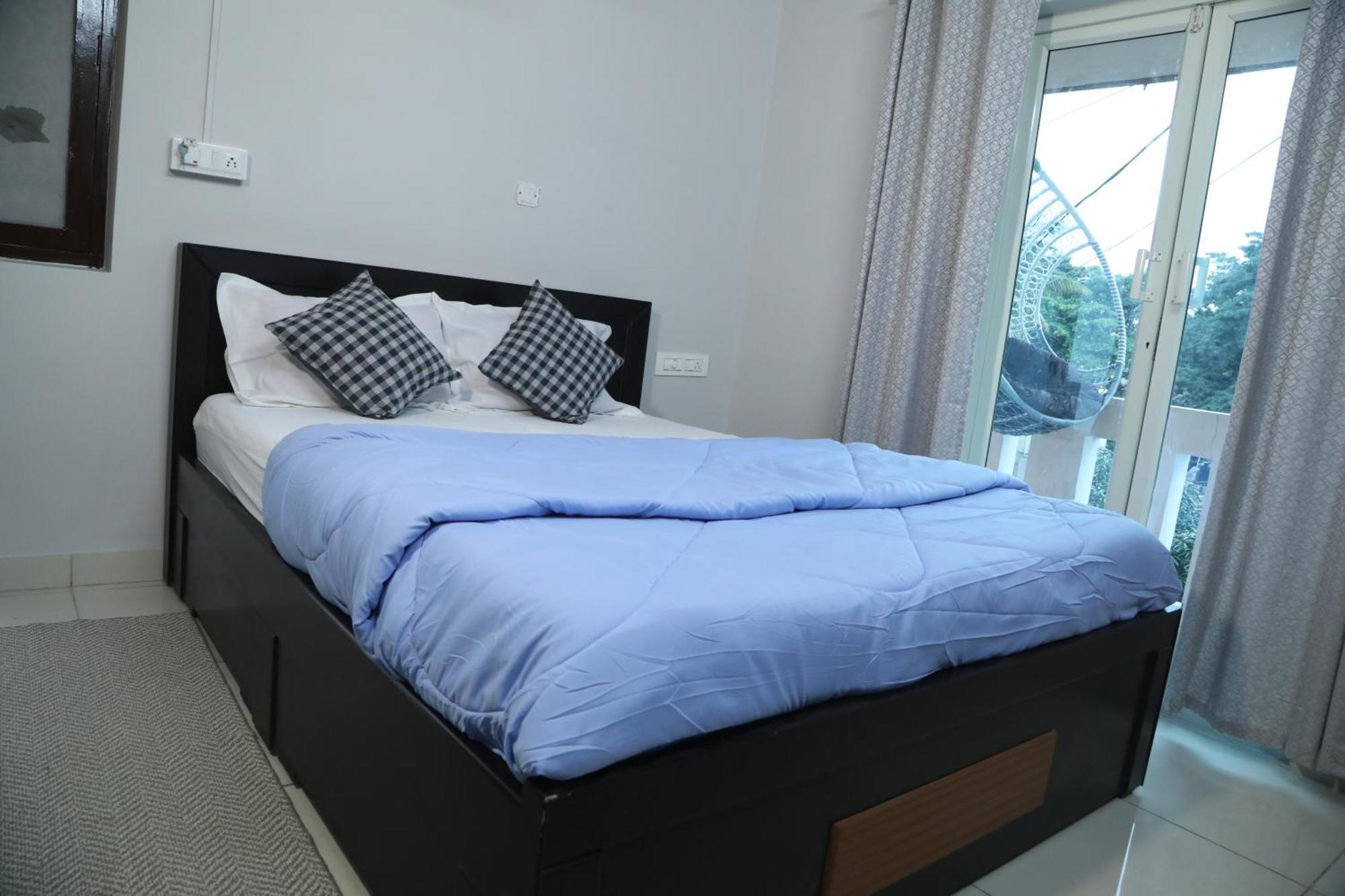 Homestay Skylight Property *