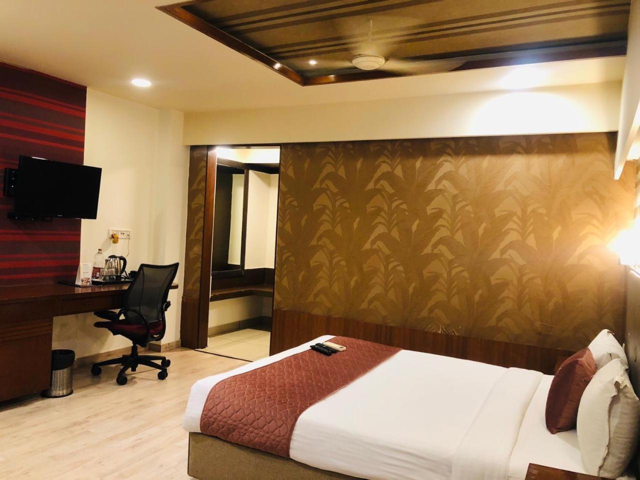 Hotel Astra & - Kadubeesanahalli ,opposite Oracle And Jp Morgan, Marathahalli Outer Ring Road 3*