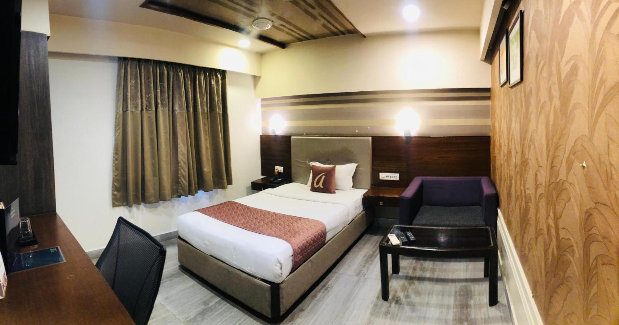 Astra & - Kadubeesanahalli ,opposite Oracle And Jp Morgan, Marathahalli Outer Ring Road Hotel