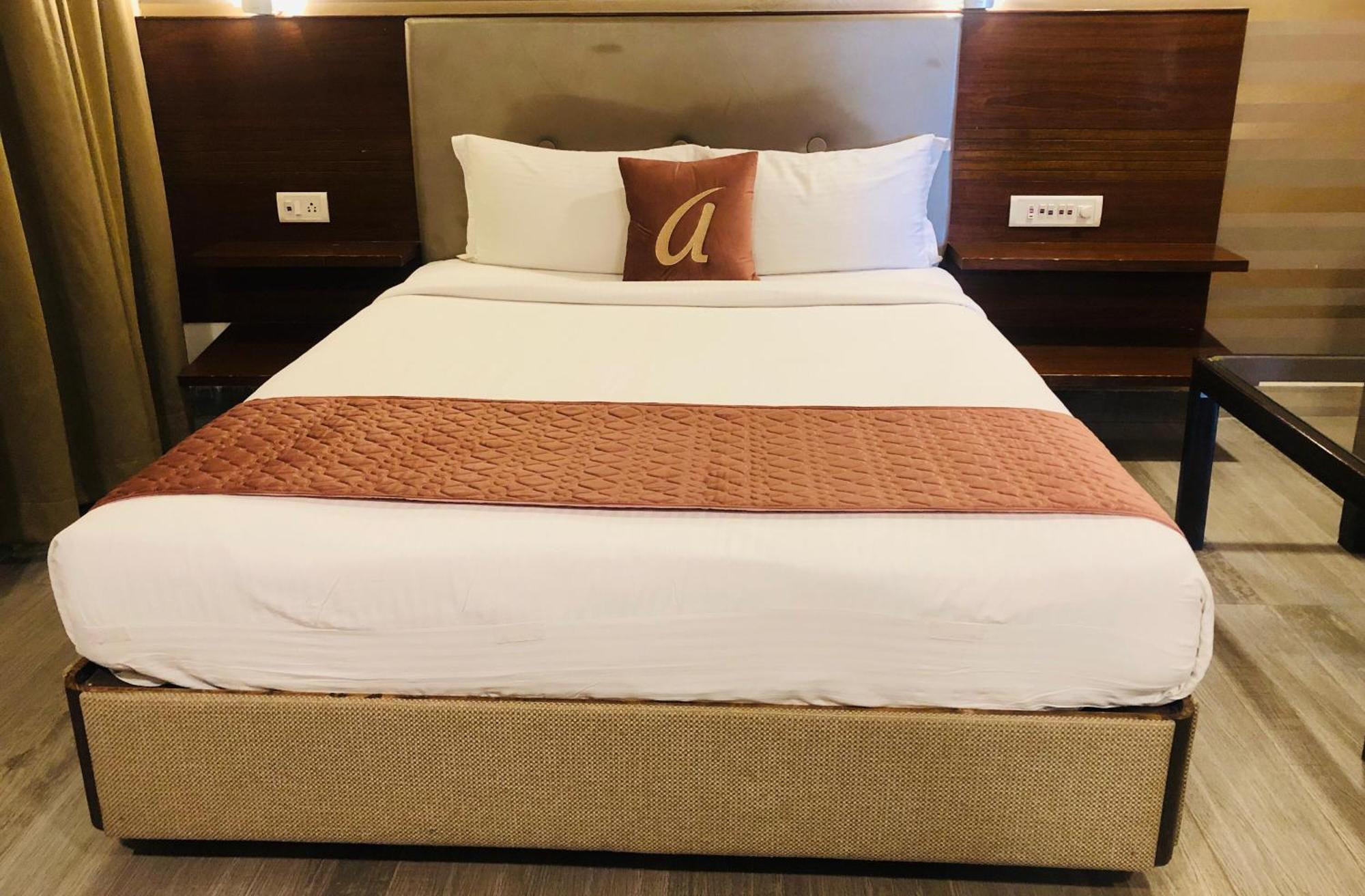 Astra & - Kadubeesanahalli ,opposite Oracle And Jp Morgan, Marathahalli Outer Ring Road Hotel 3*