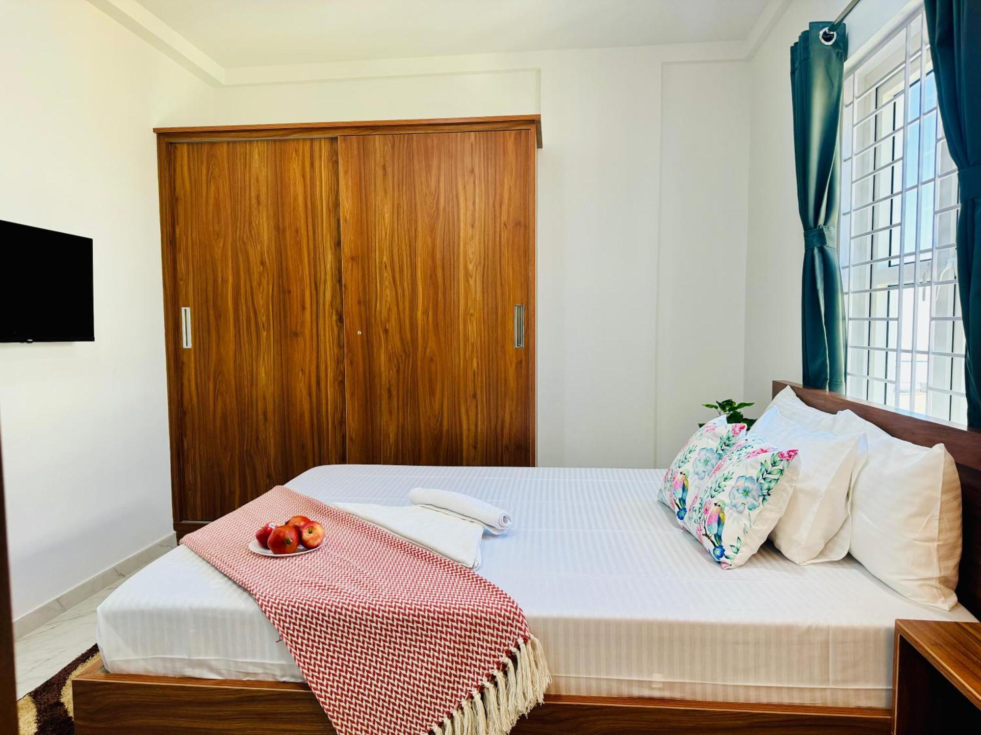 Hotel Olive Serviced Btm Layout
