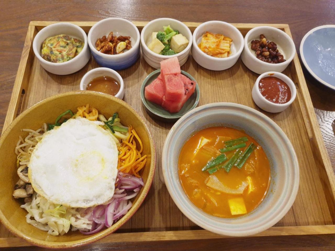 Lotus Korean 3*