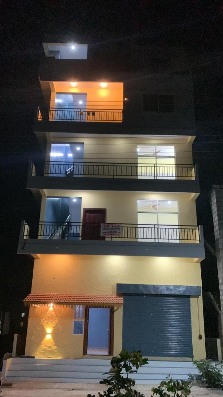 Apartment 3bhk Cozy Private Near Biec Exhibition Near Ikea *