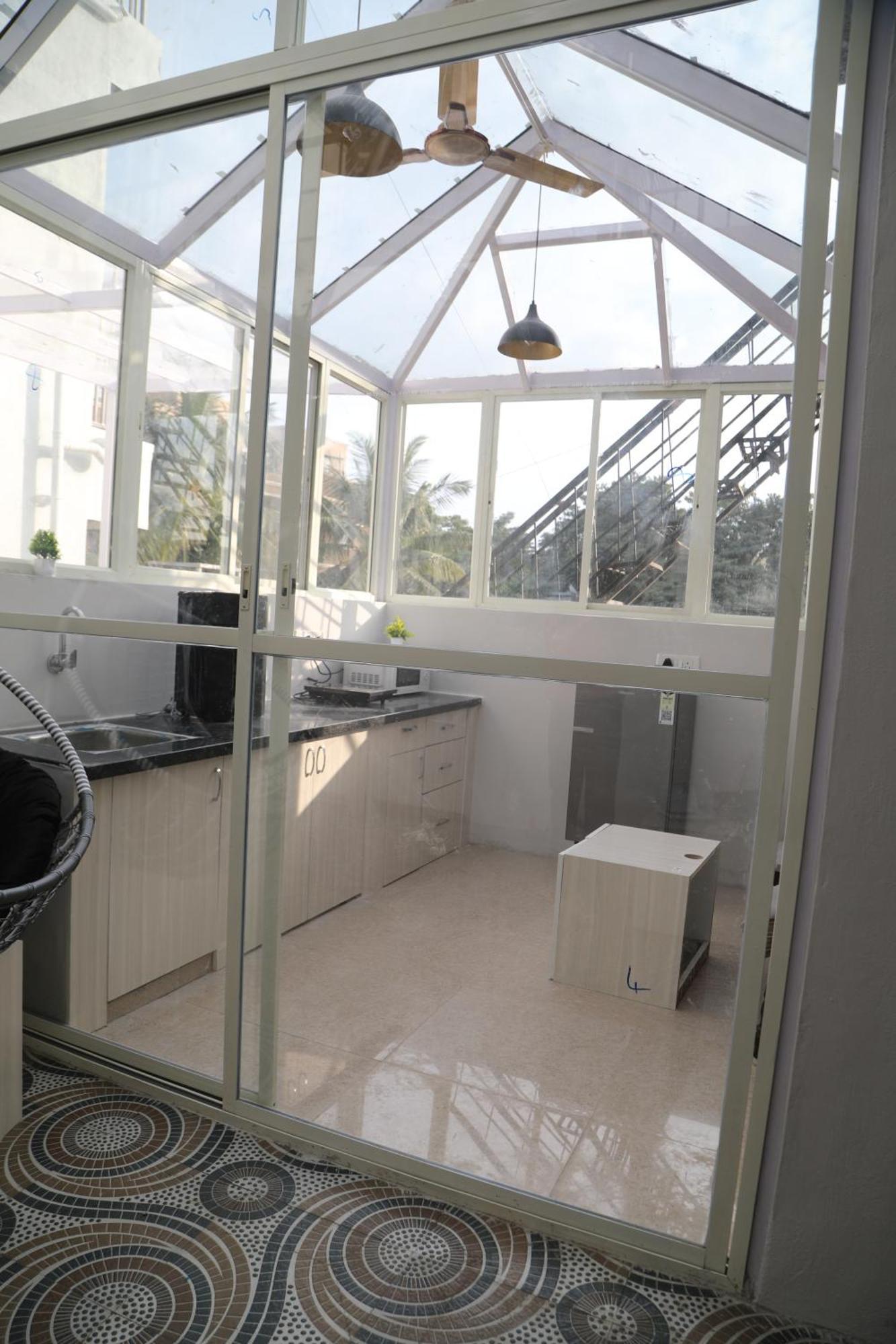 Skylight Property Homestay *