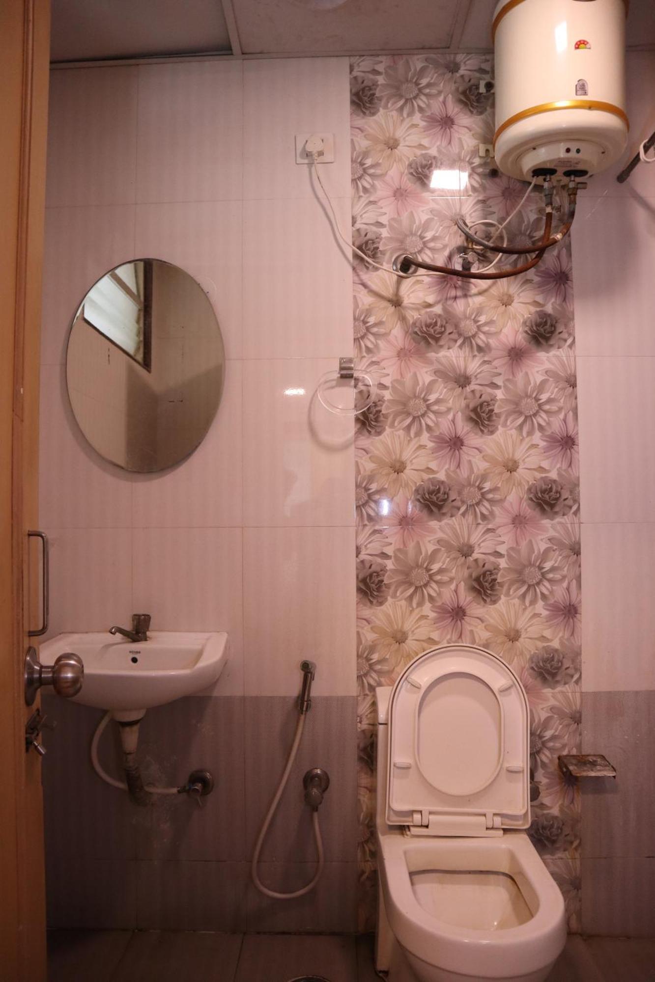 Sri Sai Ram Hotel 2*