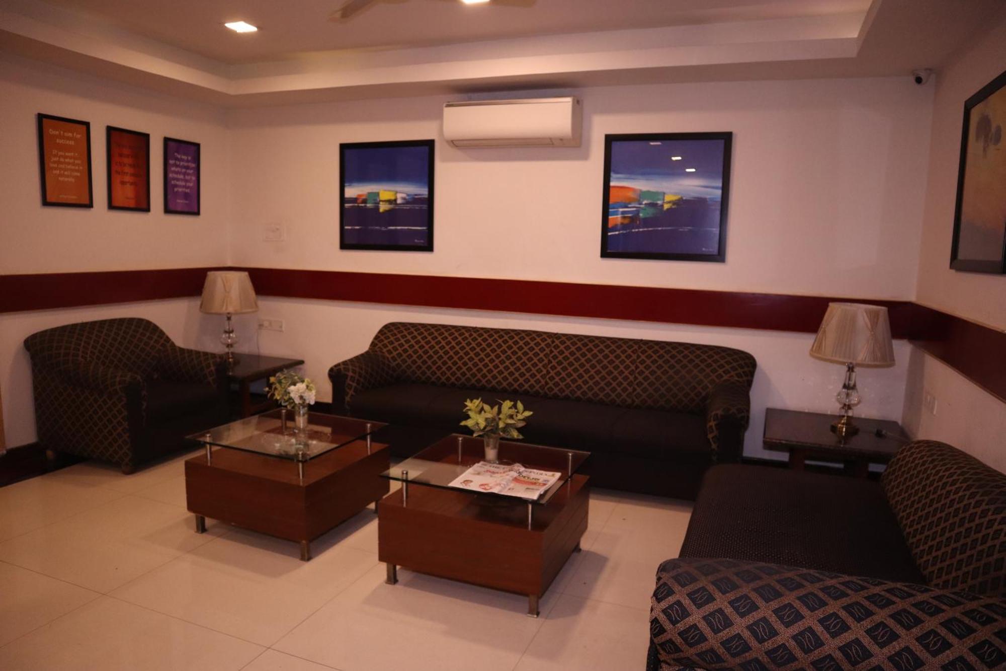 Sri Sai Ram Hotel