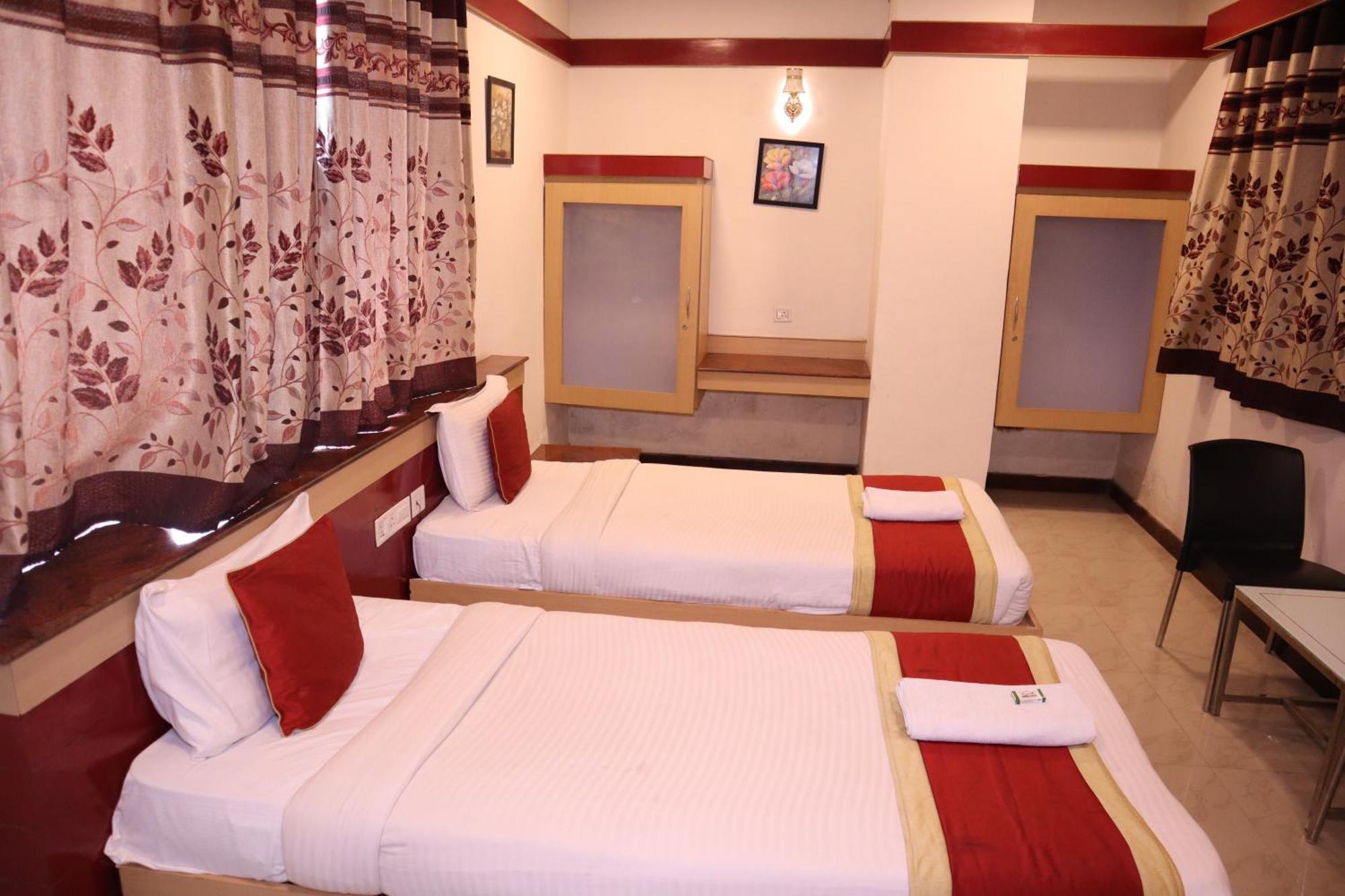 Sri Sai Ram Hotel