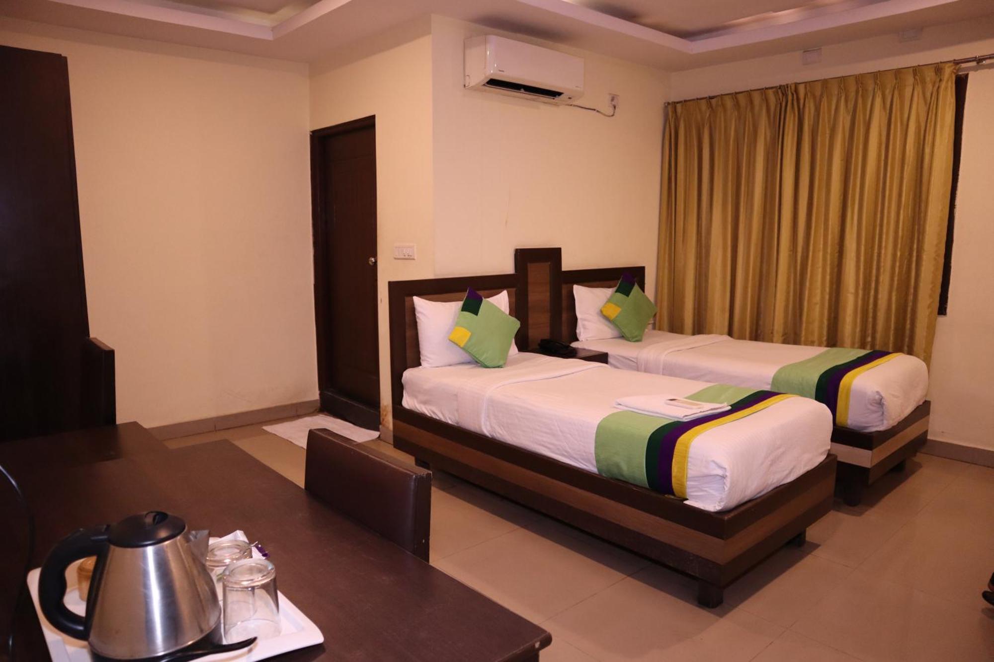 Hotel Millennium Plaza 2*