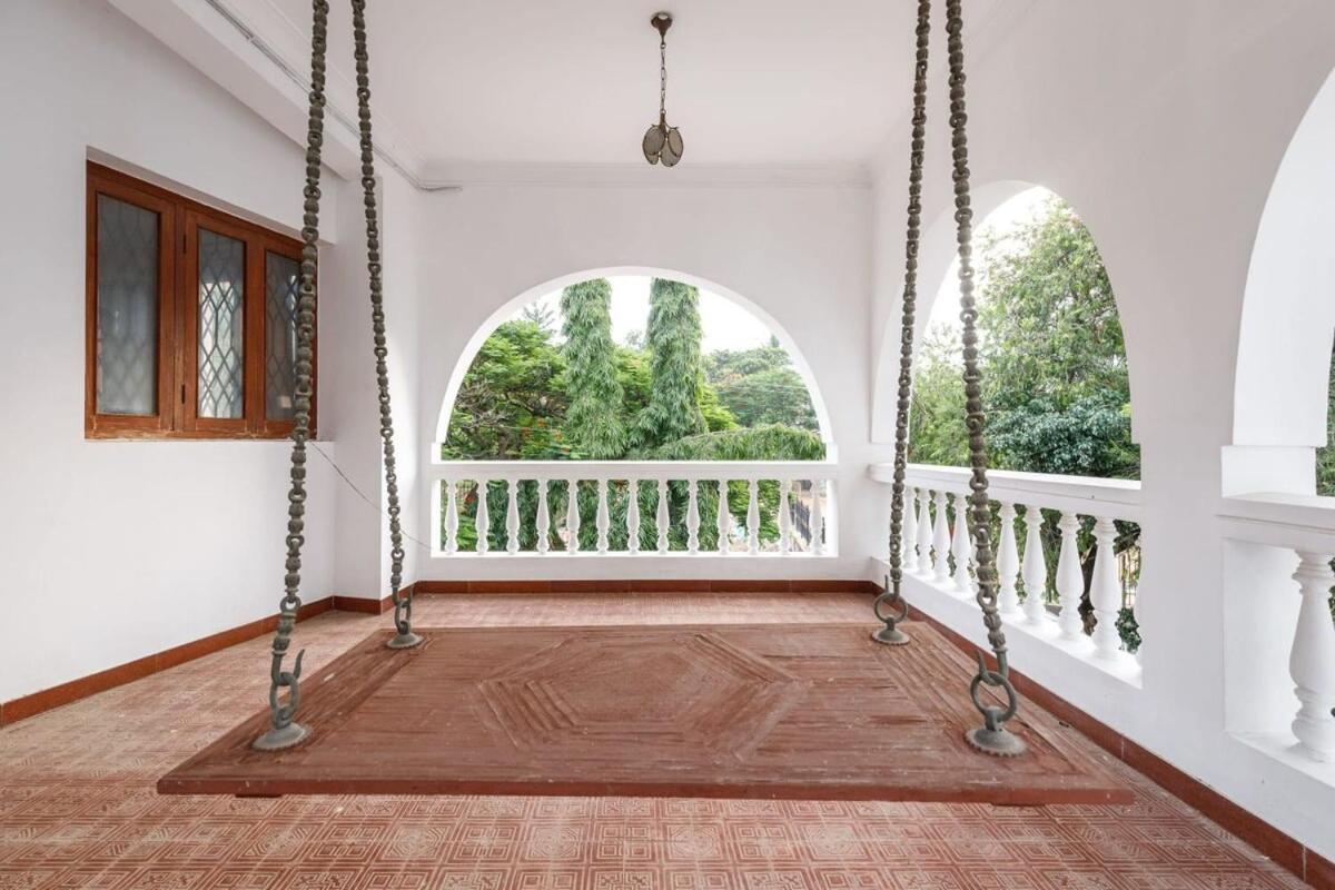 Westside Bungalow By Jadecaps Nr Wtc Rajajinagar Bangalore