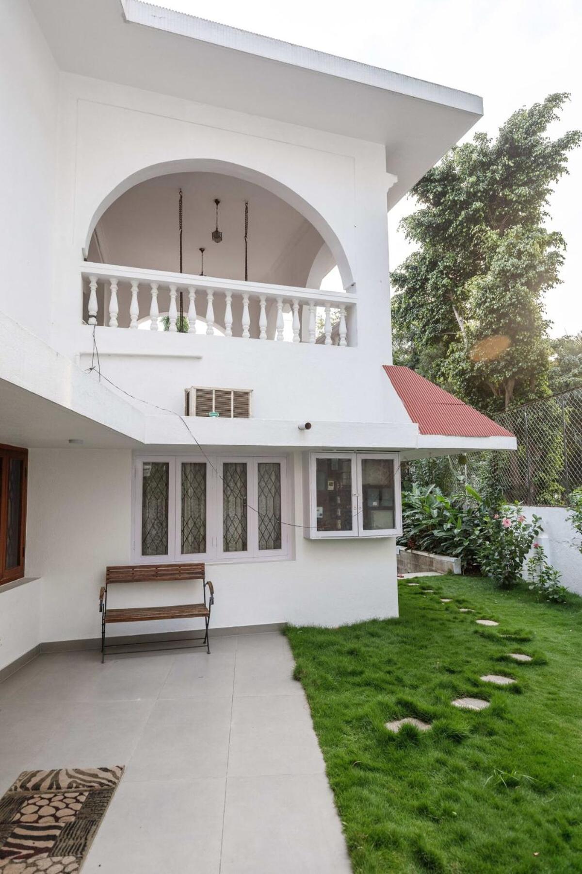Villa Westside Bungalow By Jadecaps Nr Wtc Rajajinagar Bangalore