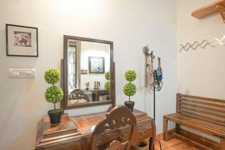 Eden Garden By Jadecaps Nr Mg Road Garden Holiday home