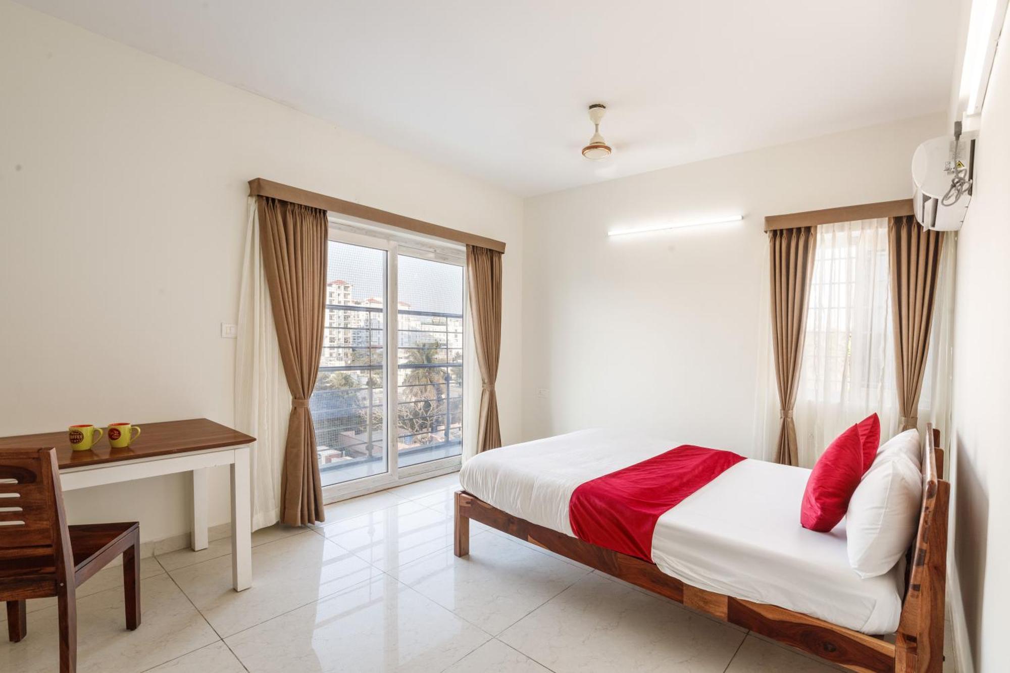 Mistyblue Aparthotel *