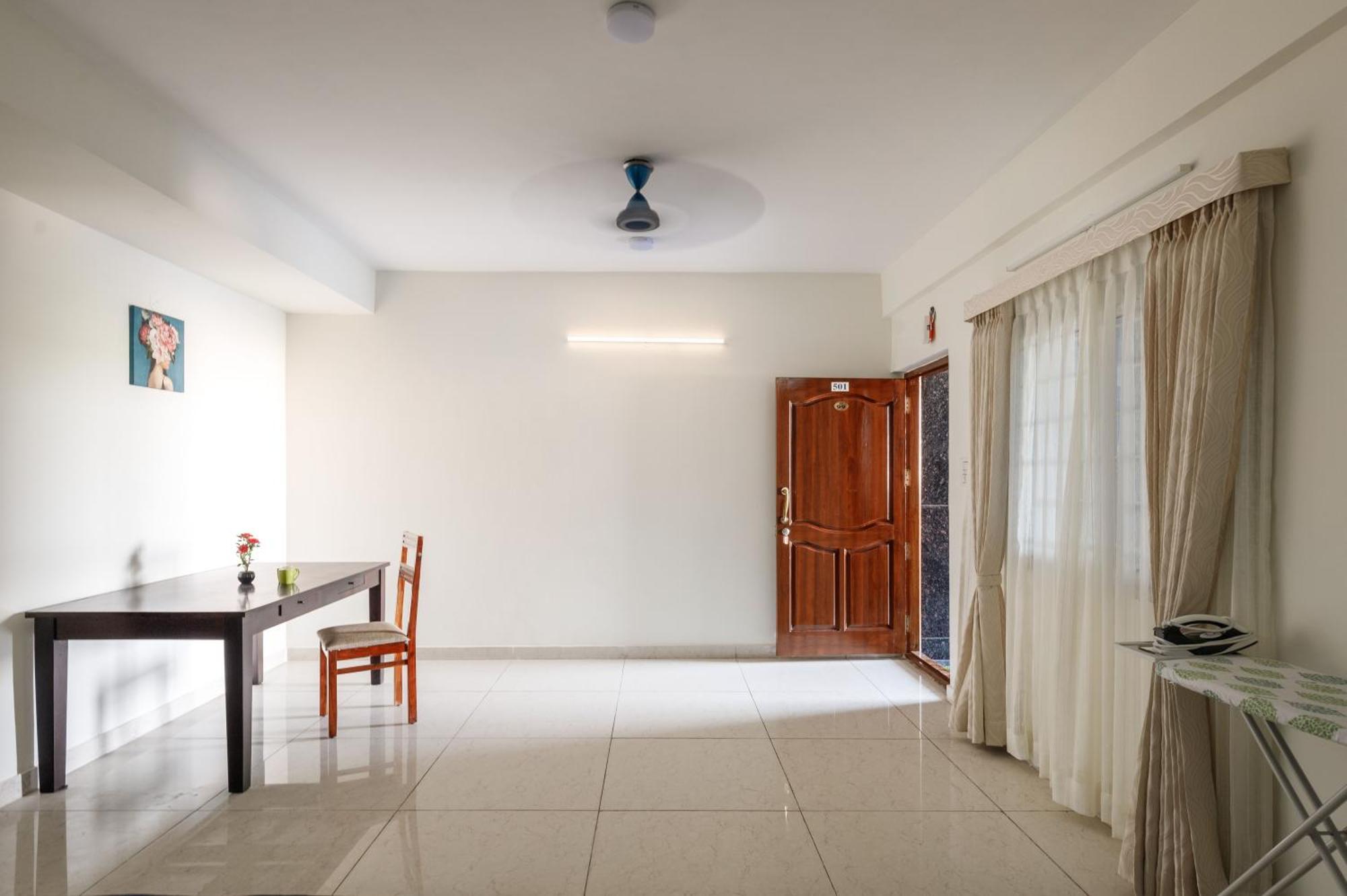Mistyblue Aparthotel